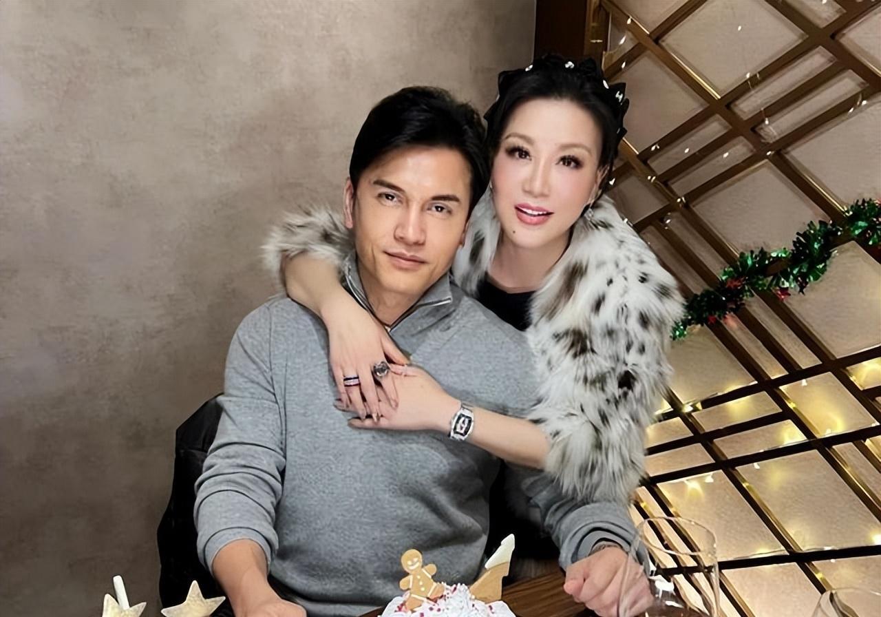 吕良伟几个老婆都漂亮_吕良伟他老婆_吕良伟老婆真丑